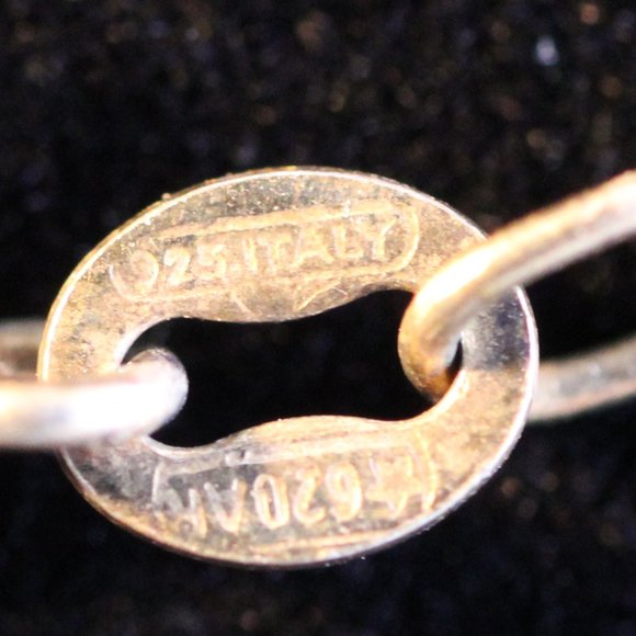 Gold Plated Heart Locket (GN0029) - Picture 8 of 9